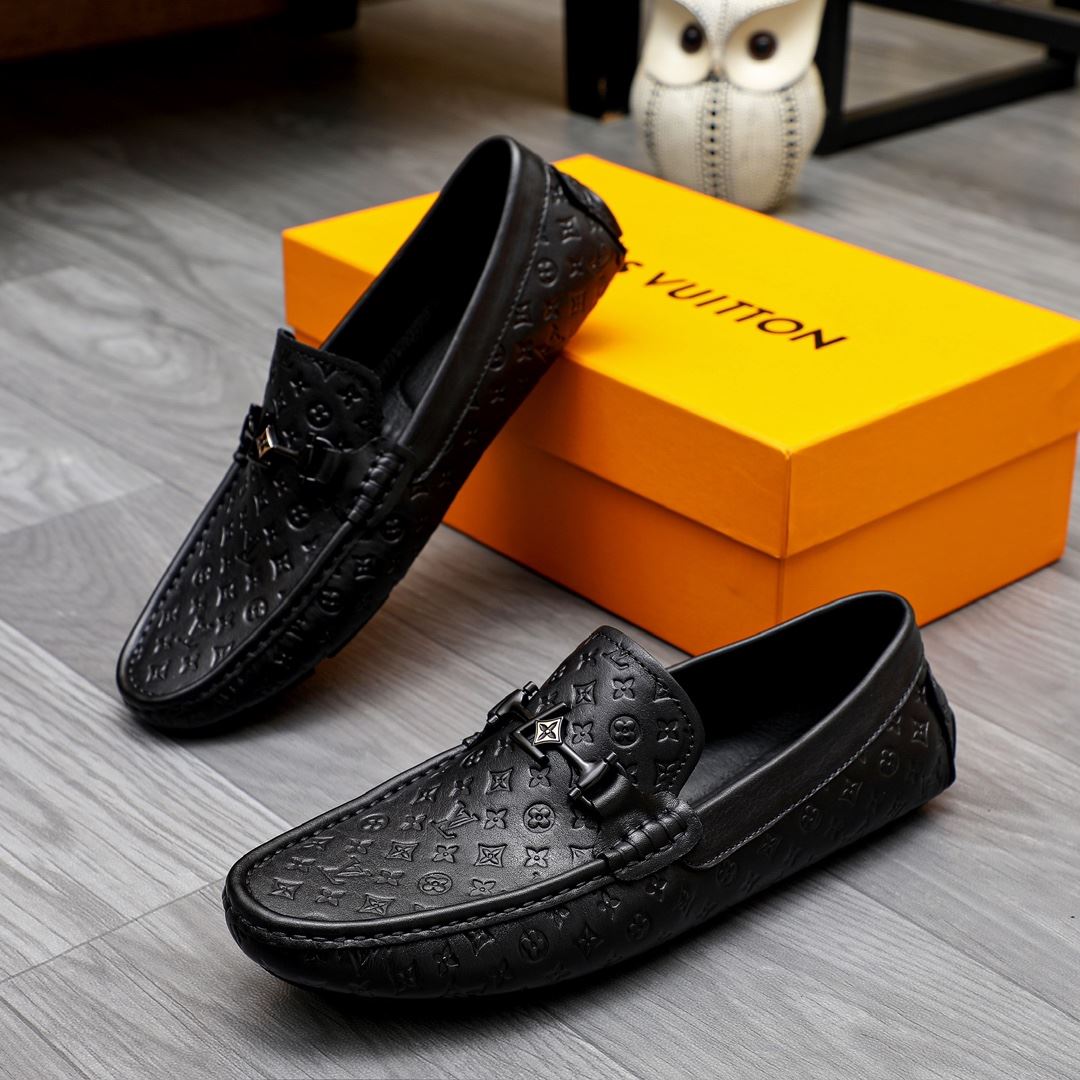 Louis Vuitton Low Shoes